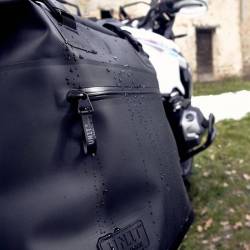 Bolsas laterales UN1T Khali negro BMW R850 GS detalle3