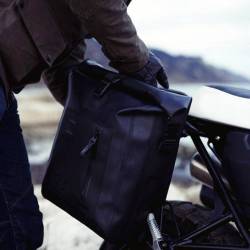 Bolsa lateral UN1T Khali 20L Derecha Ducati Scrambler 800 Desert Sled detalle3