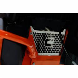 Protector del colector escape CrossPro Husqvarna Norden 901 lado