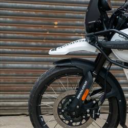 Faldon Guardabarros Delantero Puig (anterior) Royal Enfield Himalayan 450 24- detalle3
