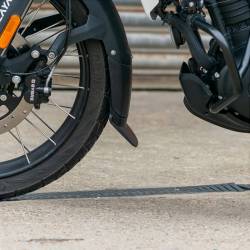 Faldon Guardabarros Delantero Puig (posterior) Royal Enfield Himalayan 450 24- detalle2