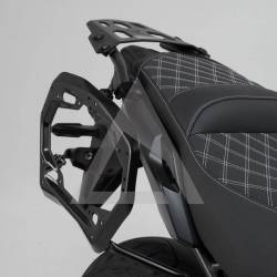 Vista lateral ubicación montaje soportes maletas